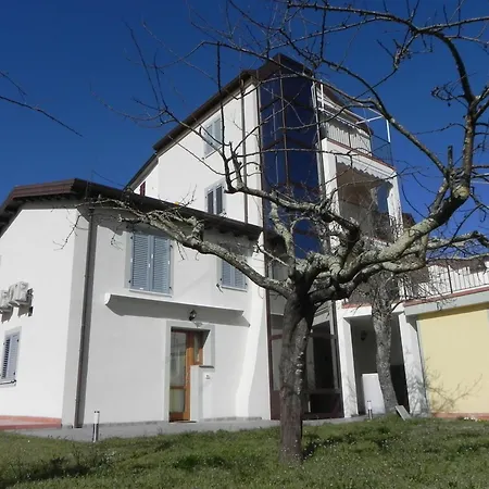 Affittacamere Borgo Degli Artisti Boutique Rooms Serricciolo Exterior photo